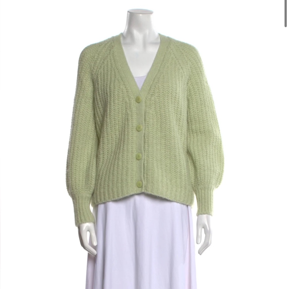 Sezane Basile in Pastel Green 🌿